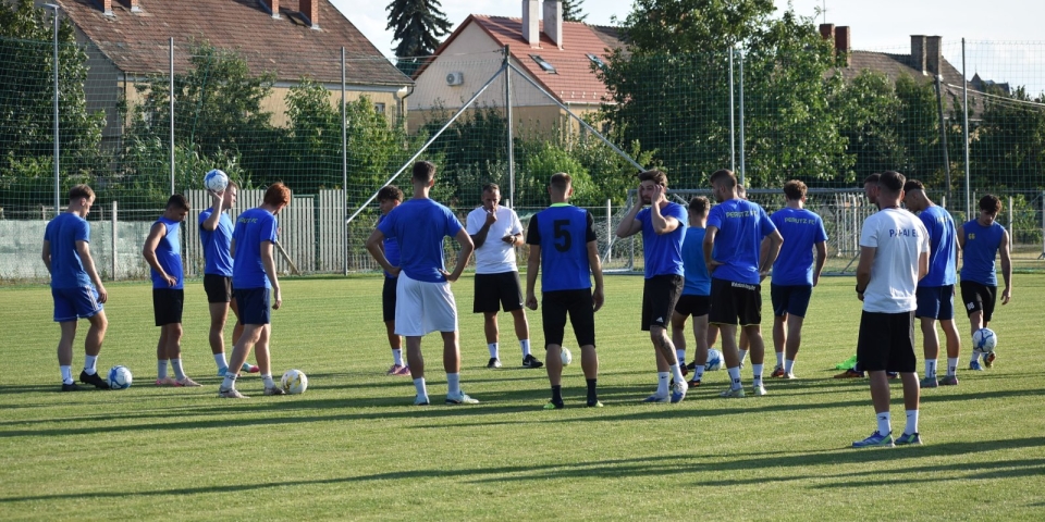 Jó rajtot venne a Perutz FC Pápa