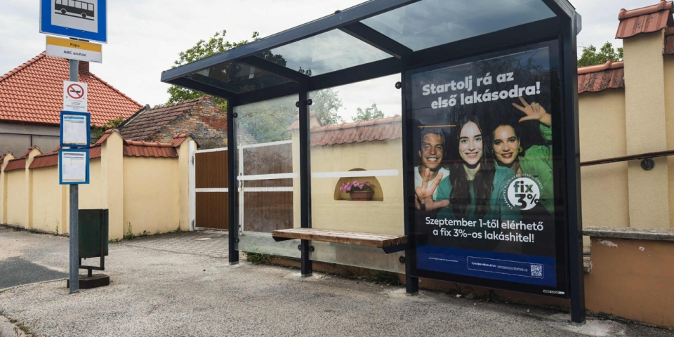 Reklámhordozók a buszmegállókban