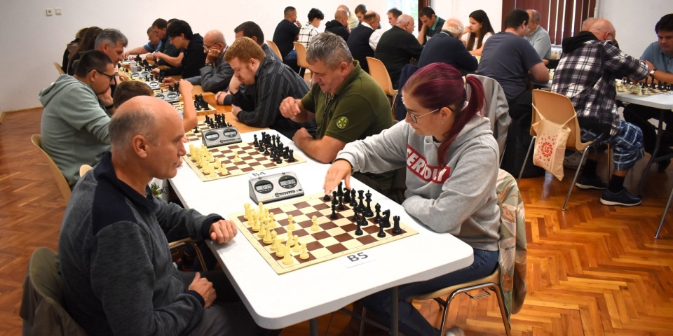 Sikeres szezonnyitó sakkverseny