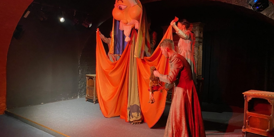 Felnőtteknek is mesél a Pegazus  telt házzal mutatták be az Árgyélus és Tündér Ilonát