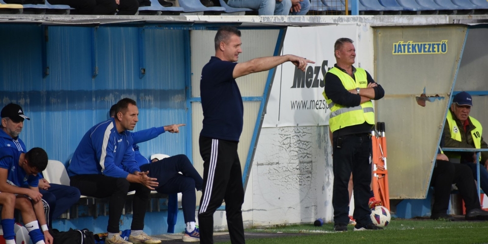 Edzőváltás a Pápai Perutz FC-nél