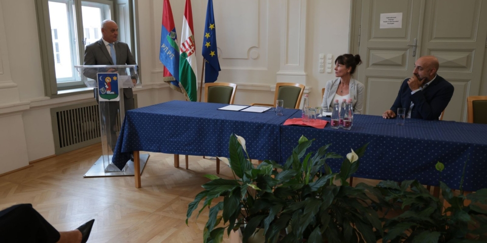Három programmal erősíti Pápa a felzárkózást és a humán fejlesztést