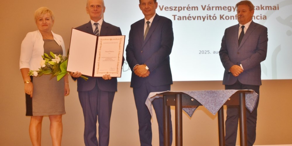 Miniszteri elismerés Venczel Csabának