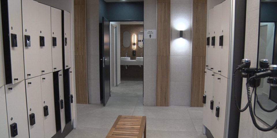 Megújult a Várkertfürdő - modern öltöző fogadja a látogatókat