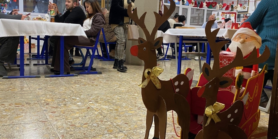 Közös várakozás a karácsonyra  adventi teadélután a Weöresben