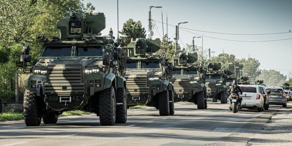 Adaptive Hussars  Megnövekedett katonai forgalomra kell számítani