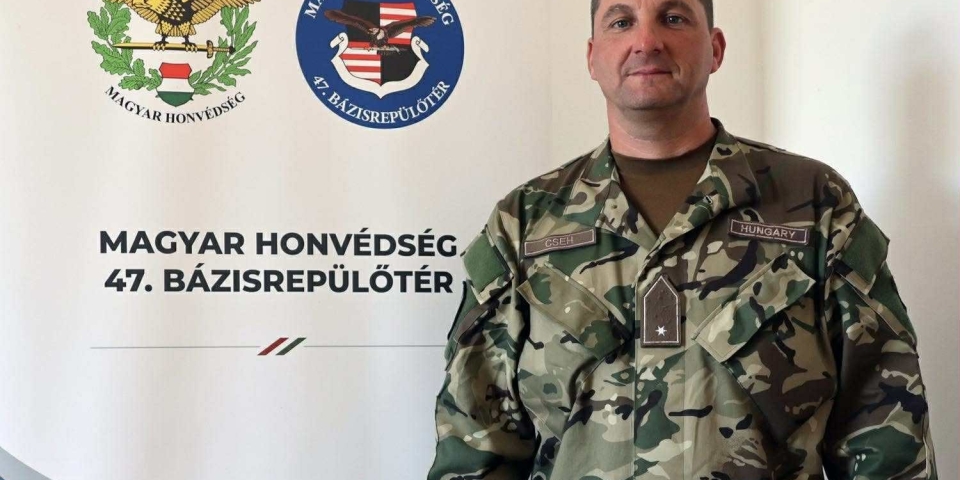 A Várkertfürdőben mentett életet egy katona