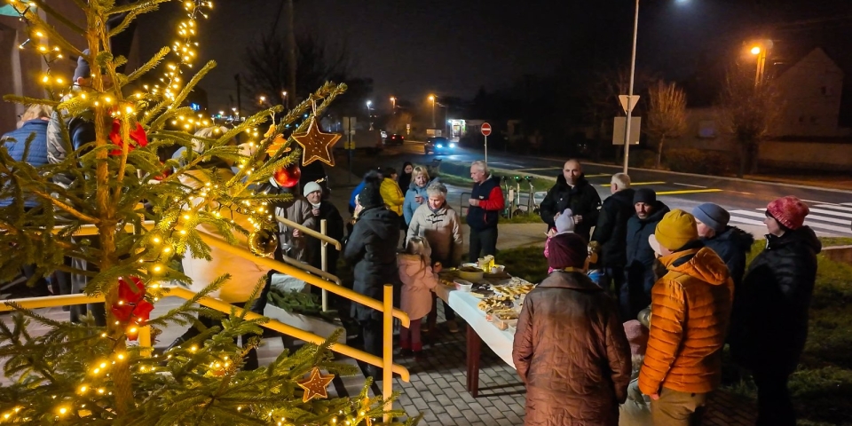 Élő advent közösségben, szeretettel