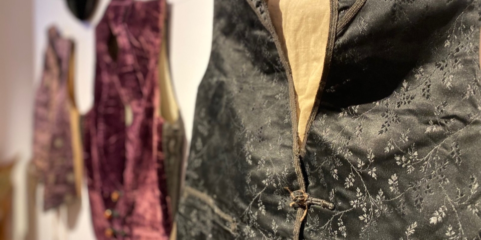 Ruházkodjunk!  Divat, múlt és élmény az Esterházy-kastély falai között