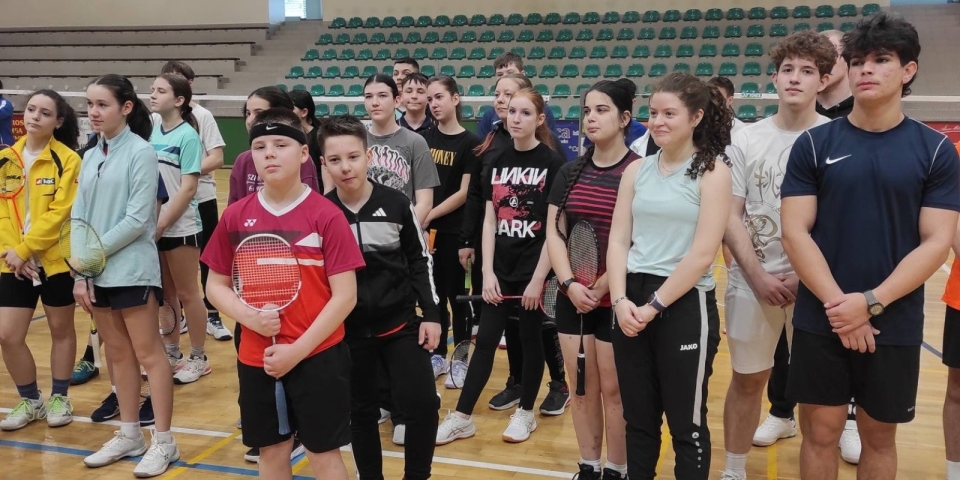 Sikeres pápai szereplés a tollaslabda diákolimpia területi döntőjén