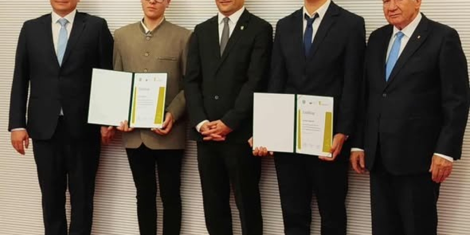 Két pápai diák is elismerést kapott a Magyarok Kenyere ösztöndíjprogramban