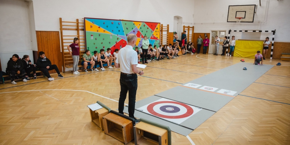Curling - kicsit másként
