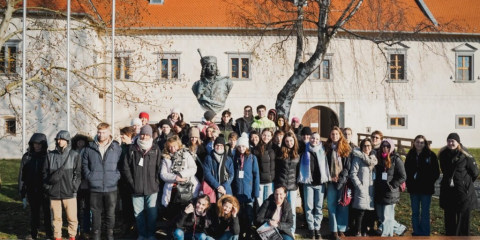 Középiskolások figyelem! Utazásra pályázhattok