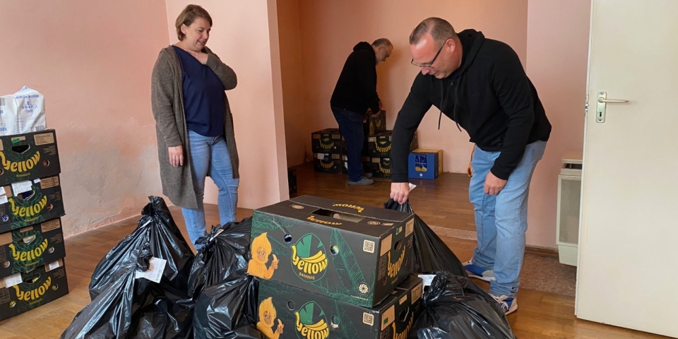 Egy tonna adomány gyűlt össze a pünkösdi akción
