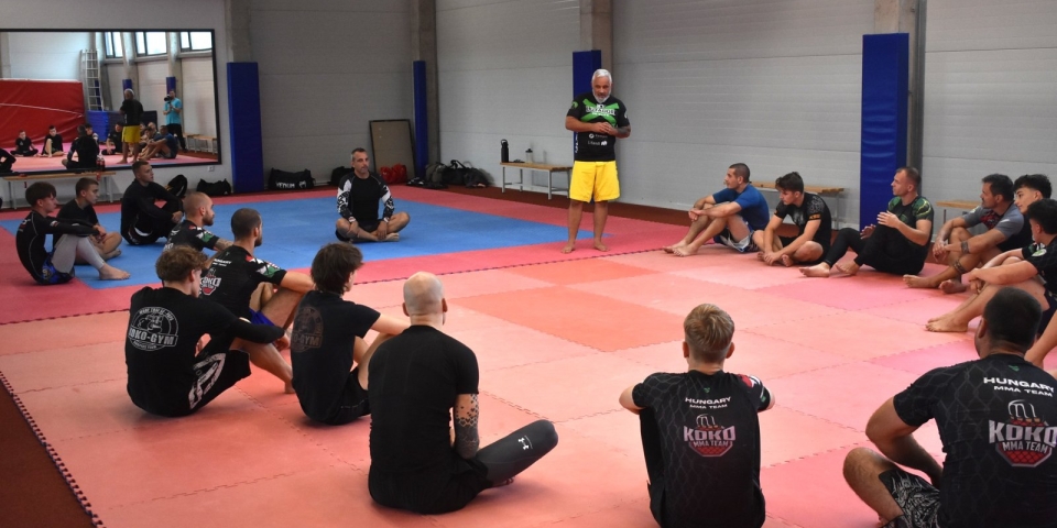 Földharc szeminárium neves oktatóval