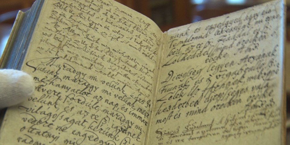 Újjászülettek a 400 éves könyvek