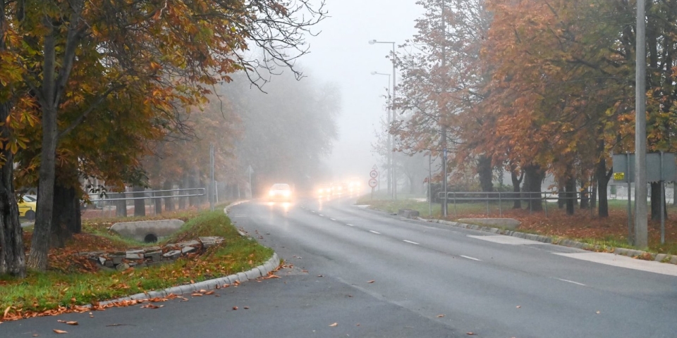 Sűrű ködre figyelmeztetnek a meteorológusok