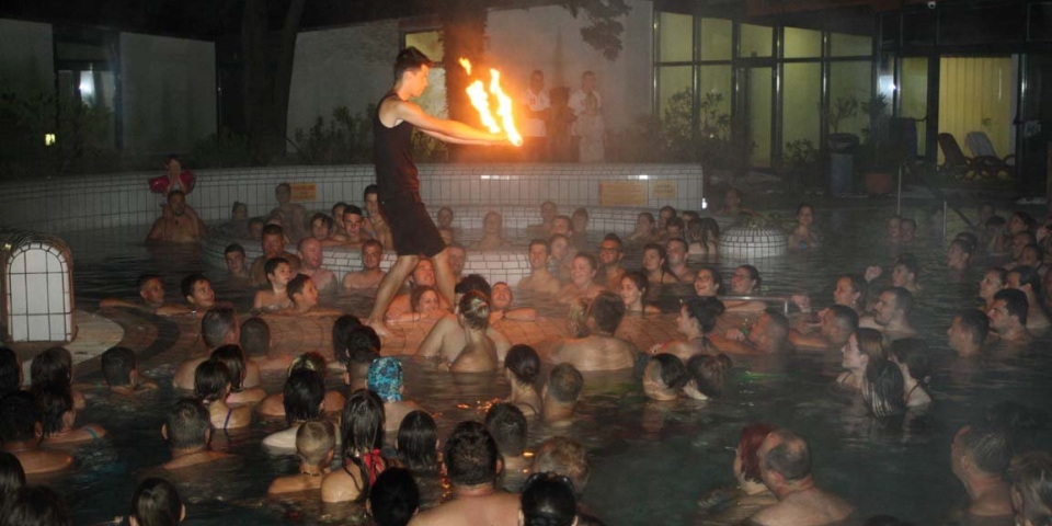 Tüzes éjszaka lesz