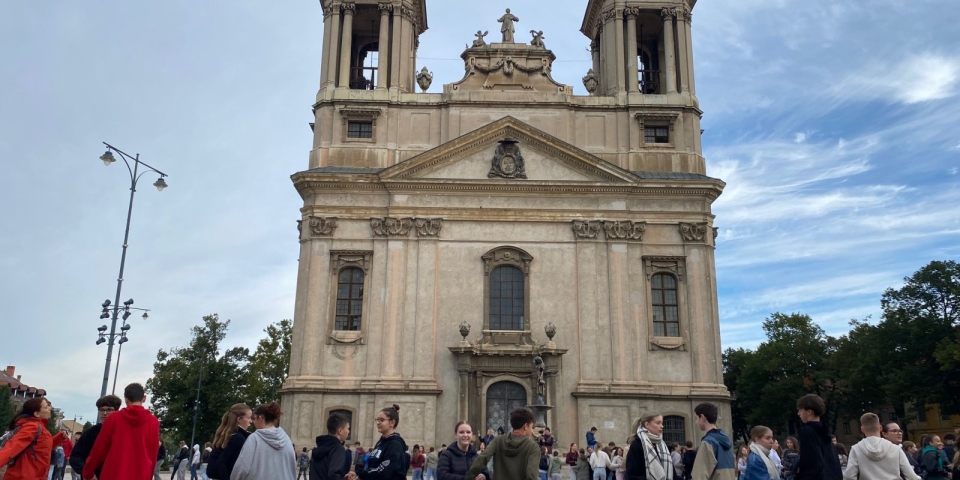 Flashmobbal ünnepelt a Türr István Gimnázium