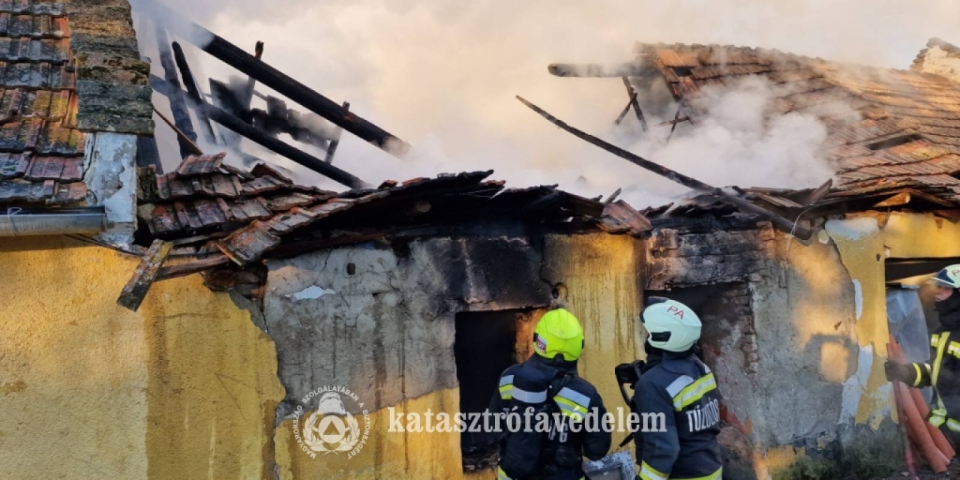 Több tűzesetnél is szükség volt a pápai tűzoltók segítségére a napokban