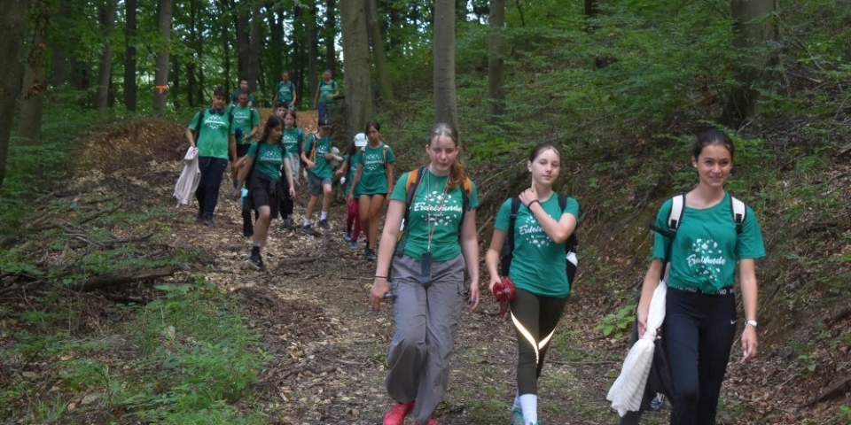 Ezer erdei vándor a Bakonyerdőnél