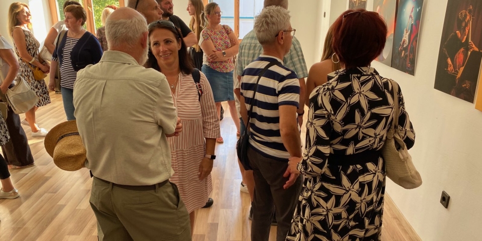 Grafotó  közös kiállítás nyílt a Pedgalériában