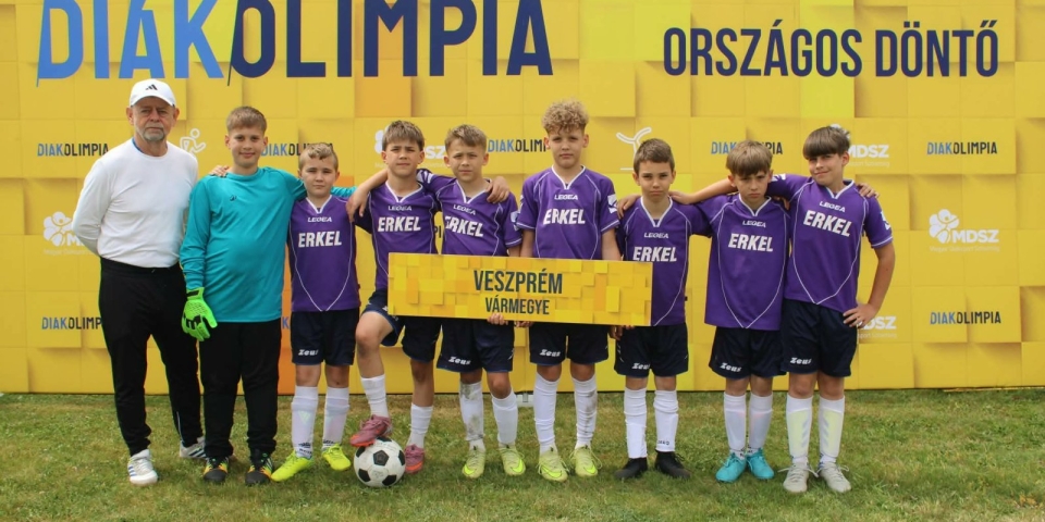 Az ország legjobb tíz csapata között végzett az Erkel