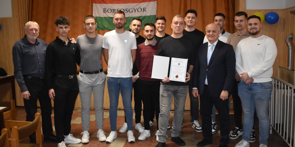 Borsosgyőr Szolgálatáért Díjat kapott a Borsosgyőri Ifjúsági Sportegyesület