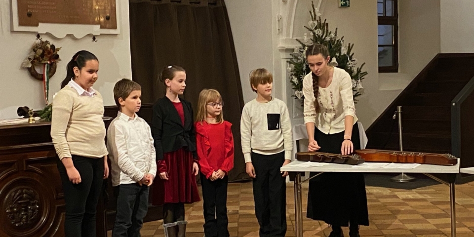 Szép Violácska...  karácsonyi koncert az Ótemplomban