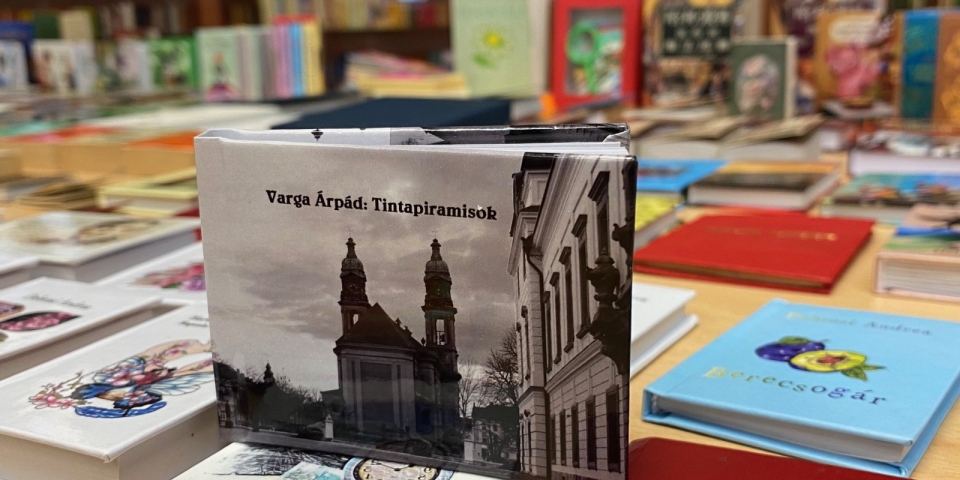 Apró könyvek, hatalmas értékek 