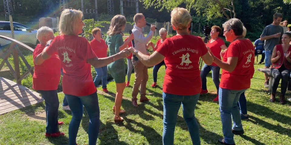 Jókedv, zene és közösségi élmény a Forrás Napon