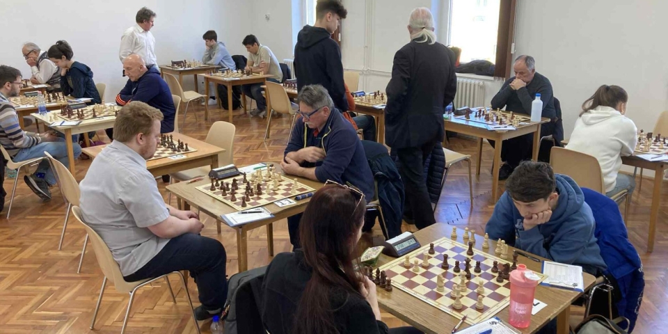 Két újoncot avattak a sakkozók