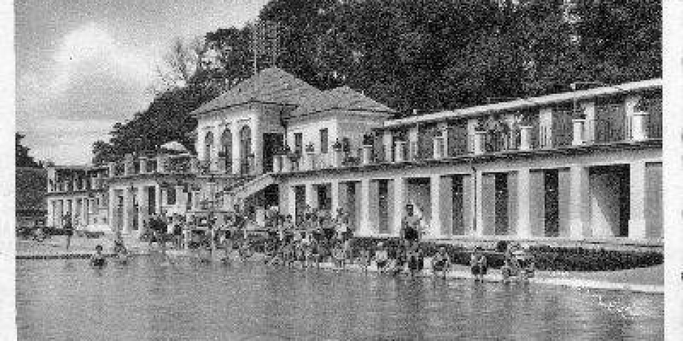 Csobbanás a múltba - fürdőemlékek a kastélyban