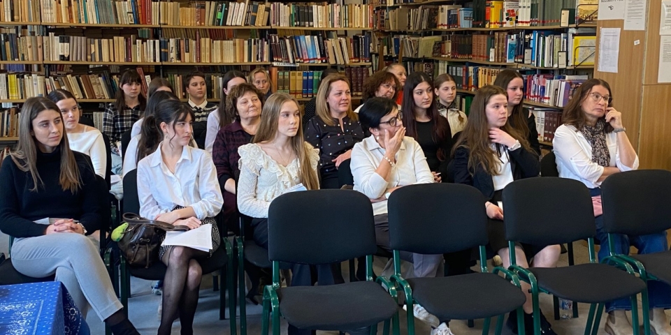 Kortárs versek és tehetséges diákok