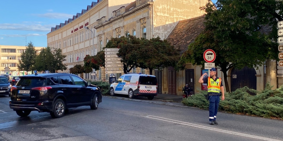 Biztonságos iskolakezdés: rendőrök segítik a reggeli közlekedést