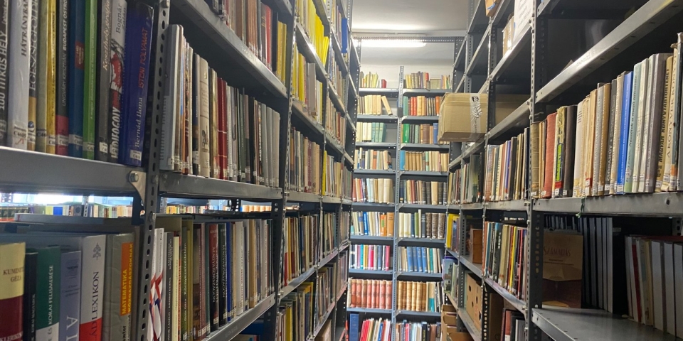 Rend a polcokon: utolsó szakaszába ért a könyvtári ellenőrzés