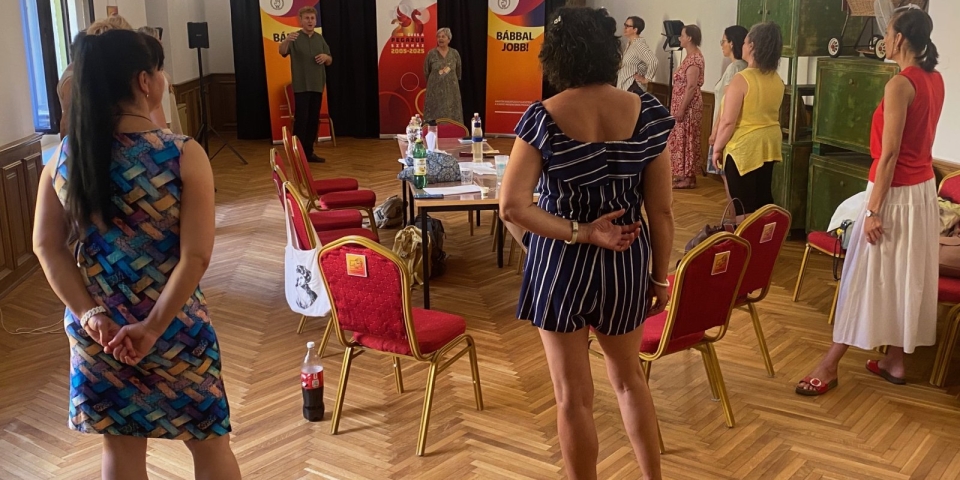 Szakmai műhely és közösségi élmény a "Bábbal jobb!" program táborában