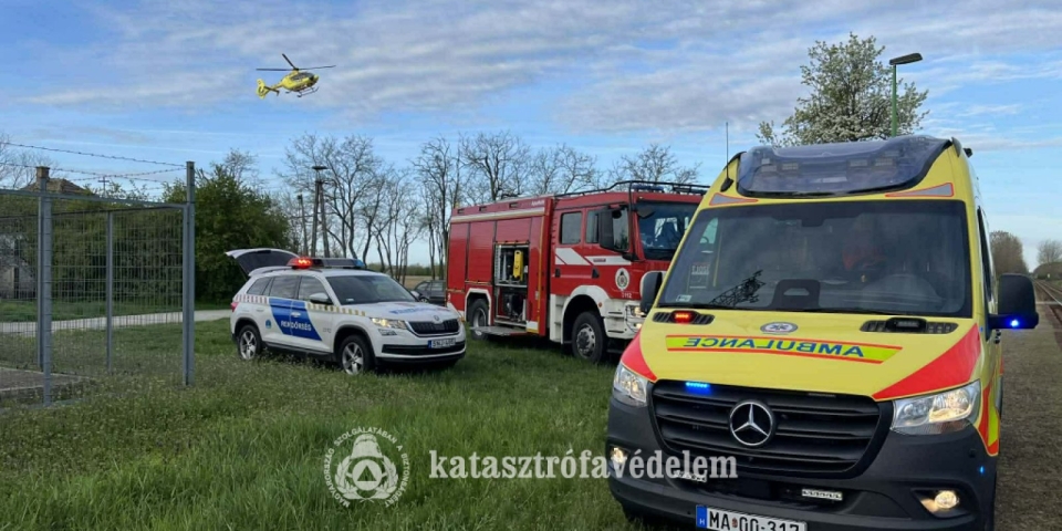 Vonat alá esett egy ember Mihályházán