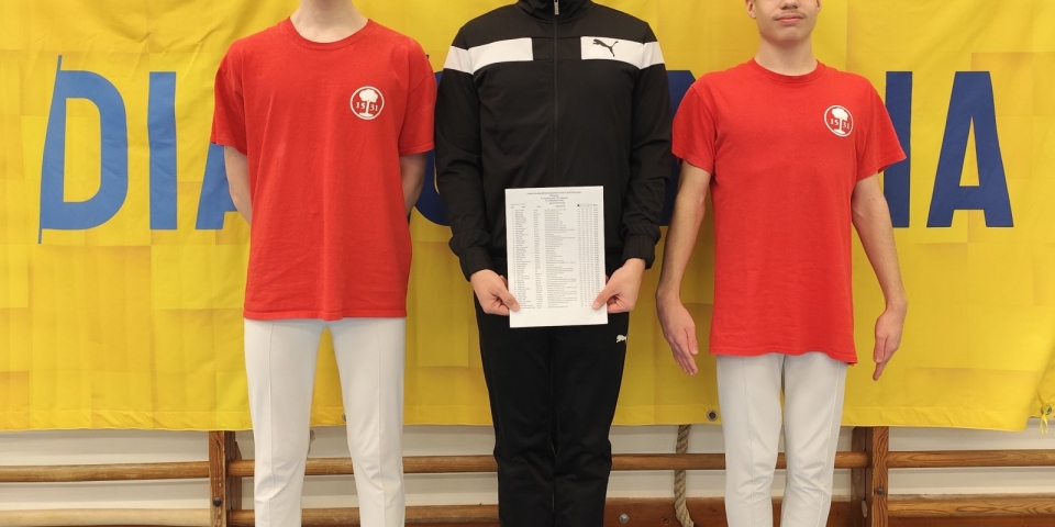 Országos elődöntőn mutatkoztak be a refis tornászok