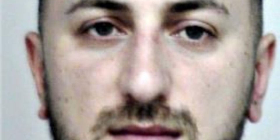 Időseket vert át Pápán — Több százezer forinttal távozott, keresi a rendőrség