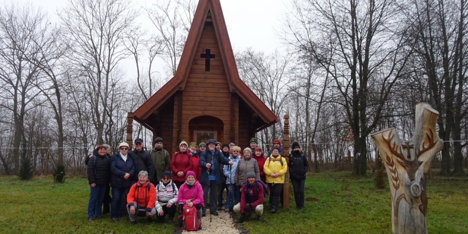 Közösség, csend és természet  adventi túra a Bakancsosokkal