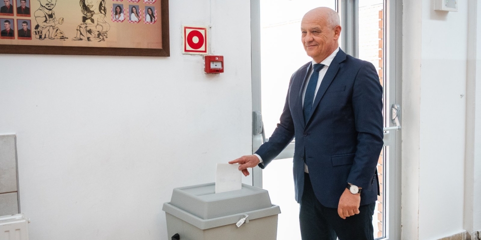 Grőber Attila leadta szavazatát