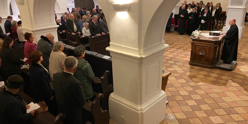 Közös útkeresés és egység