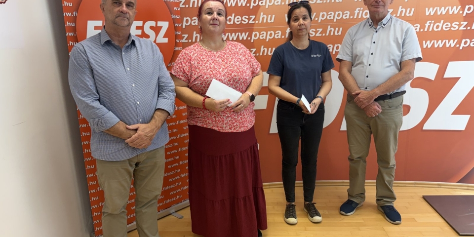 560 ezer forinttal segítik az iskolakezdést Pápán