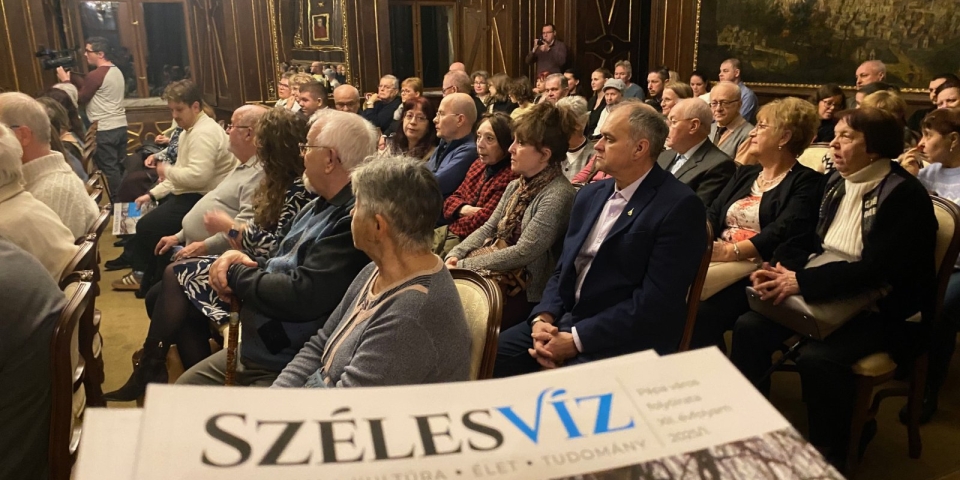 Teltházas bemutató az Esterházy-kastélyban  megjelent a Szélesvíz új lapszáma