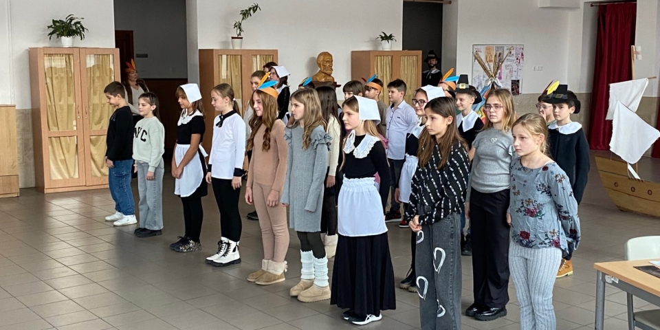 Hálaadás a Tarczyban: a diákok újra felelevenítették a Mayflower történetét