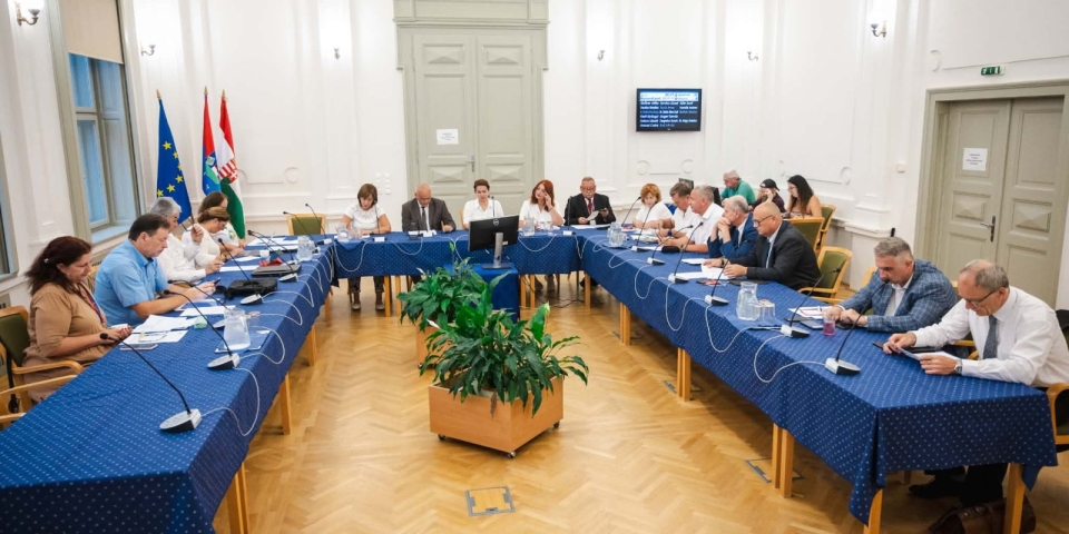 TOP-os pályázat újranyitását kéri a város — Ülésezett a képviselő-testület