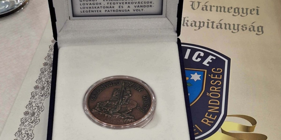 Elismerték a pápai polgárőr munkáját