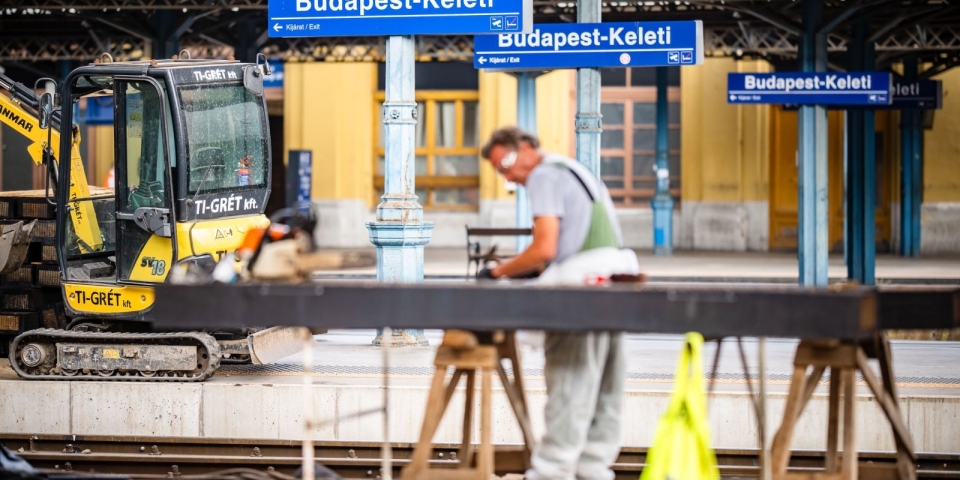 Vonatközlekedés - Nem nyitott meg a Keleti pályaudvar